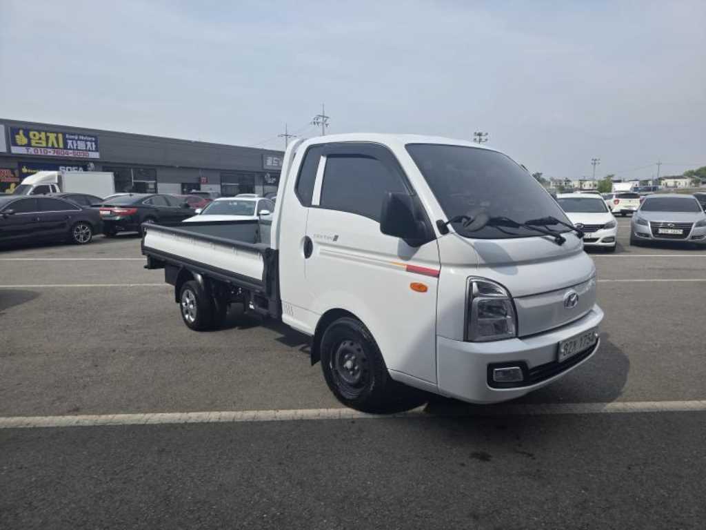 Small Truck Cargo (small) - Vista 3