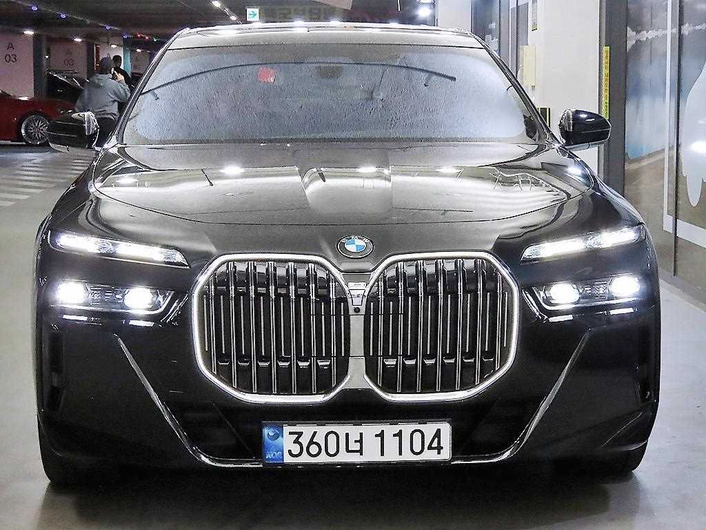 BMW 7 Series - Vista 2