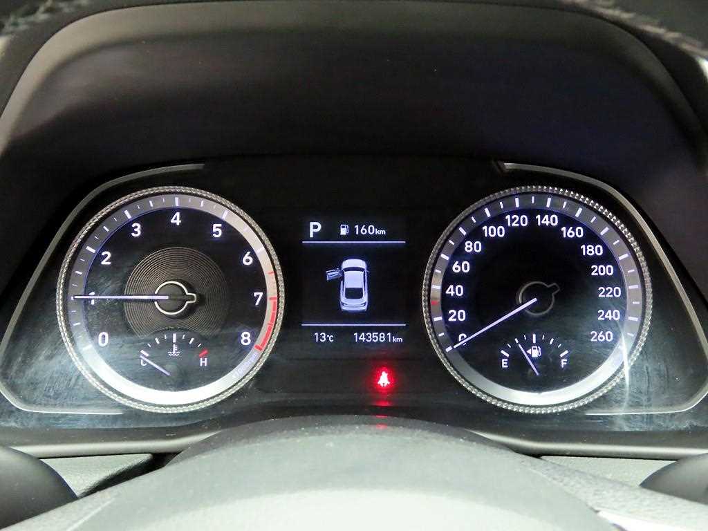 HYUNDAI Sonata - Vista 5