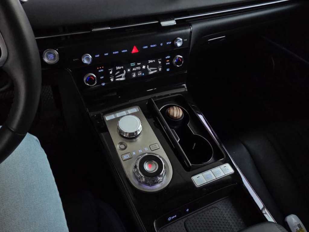 Genesis G80 - Vista 9