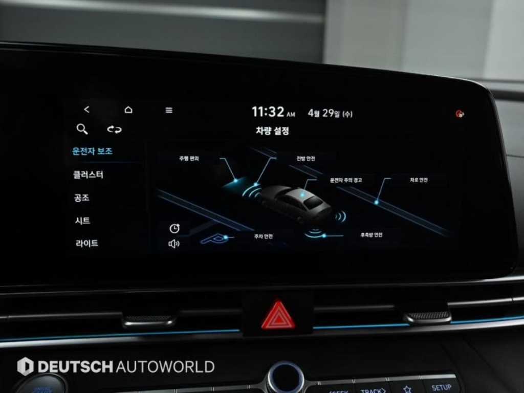 HYUNDAI Avante - Vista 11