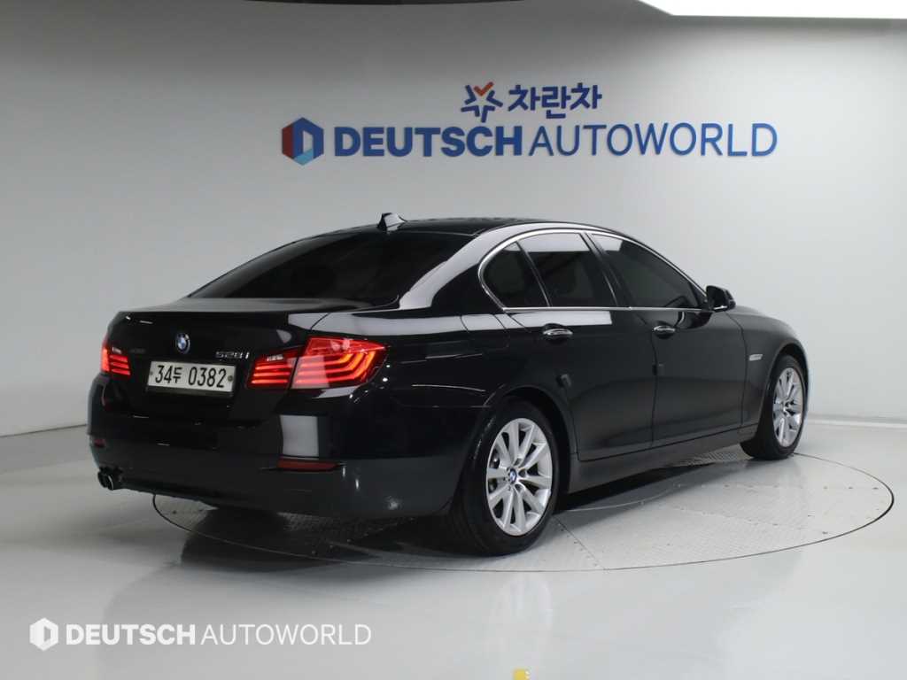 BMW 5 Series - Vista 2