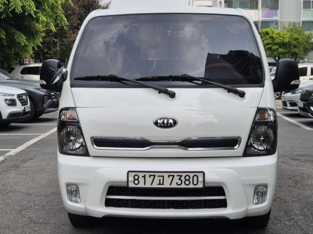 Small Truck Cargo (small) 2019 Blanco - Importación desde Corea - HF Imports Iquique - Foto 1