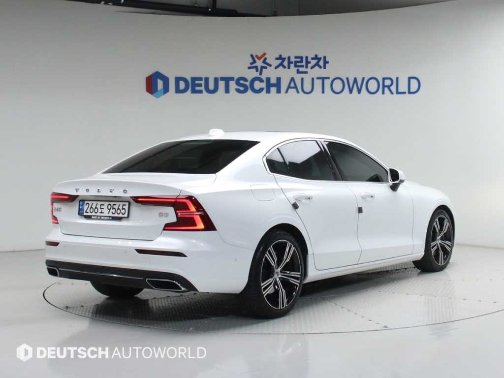 Volvo S60 - Vista 2