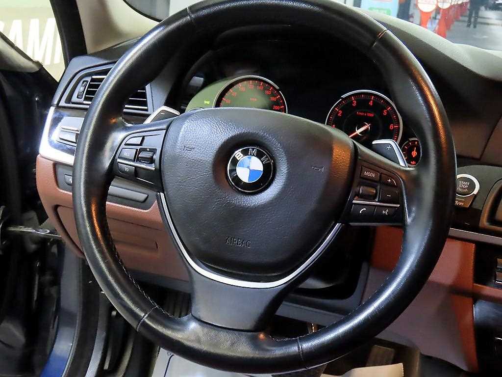 BMW 5 Series - Vista 8