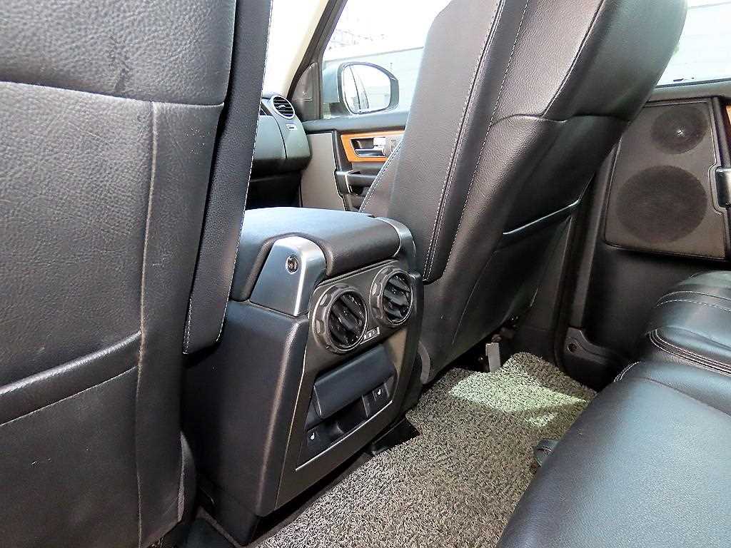 Land Rover Discovery 2015 Plateado - Importación desde Corea - HF Imports Iquique - Foto 17