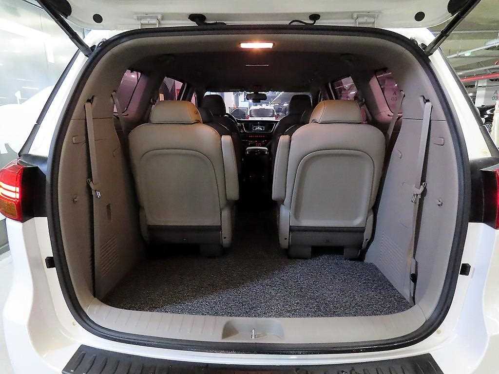 KIA Carnival 2018 - Importación desde Corea - HF Imports Iquique - Foto 17