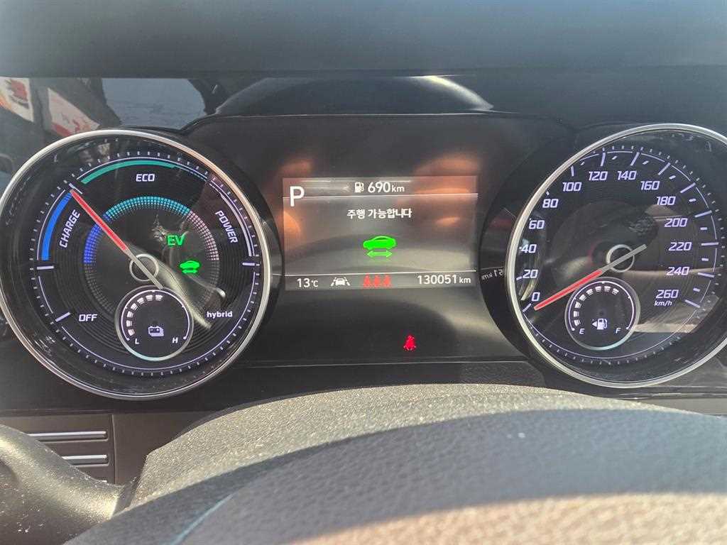 HYUNDAI Grandeur - Vista 10