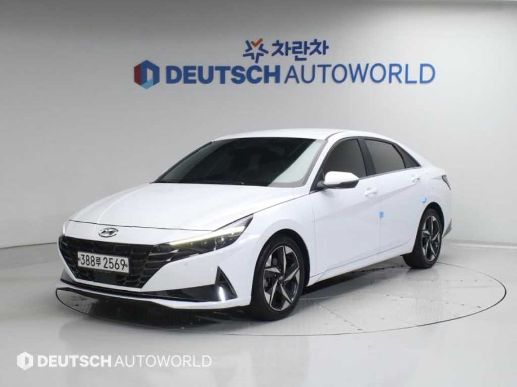 HYUNDAI Avante - Vista 3