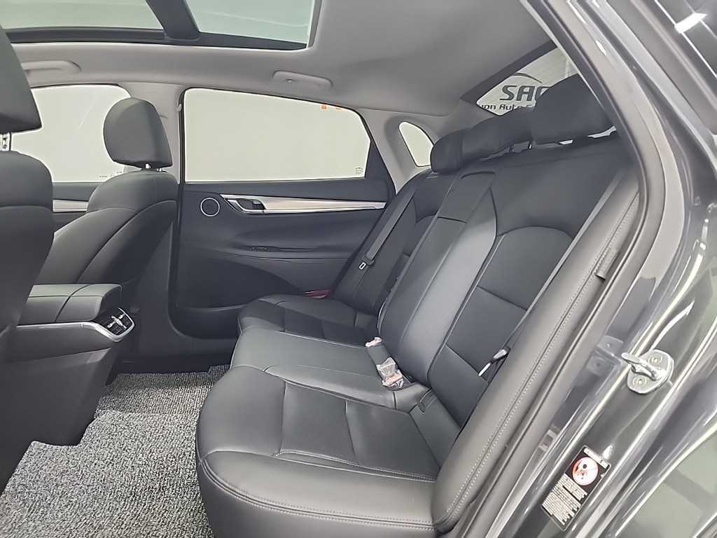 HYUNDAI Grandeur - Vista 12