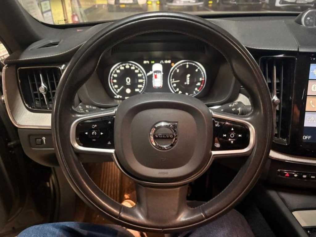 Volvo XC60 - Vista 8
