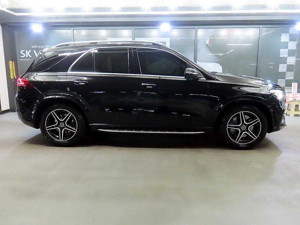 Mercedes Benz GLE Class - Vista 3