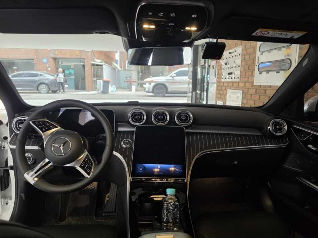 Mercedes Benz C Class - Vista 8