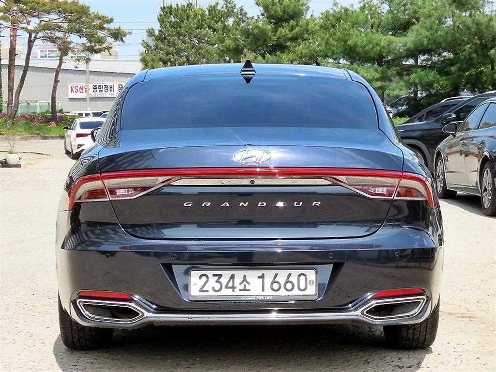 HYUNDAI Grandeur - Vista 4