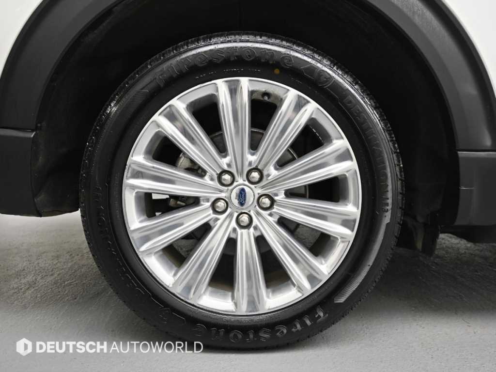 Ford Explorer - Vista 5