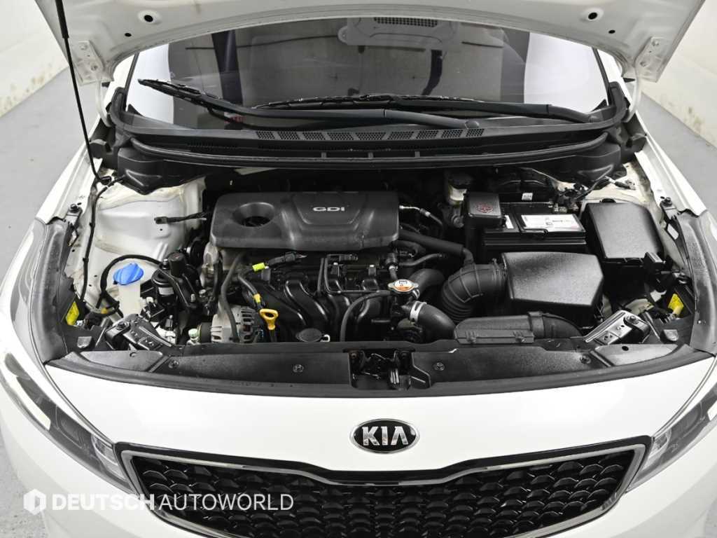 KIA K3 - Vista 6
