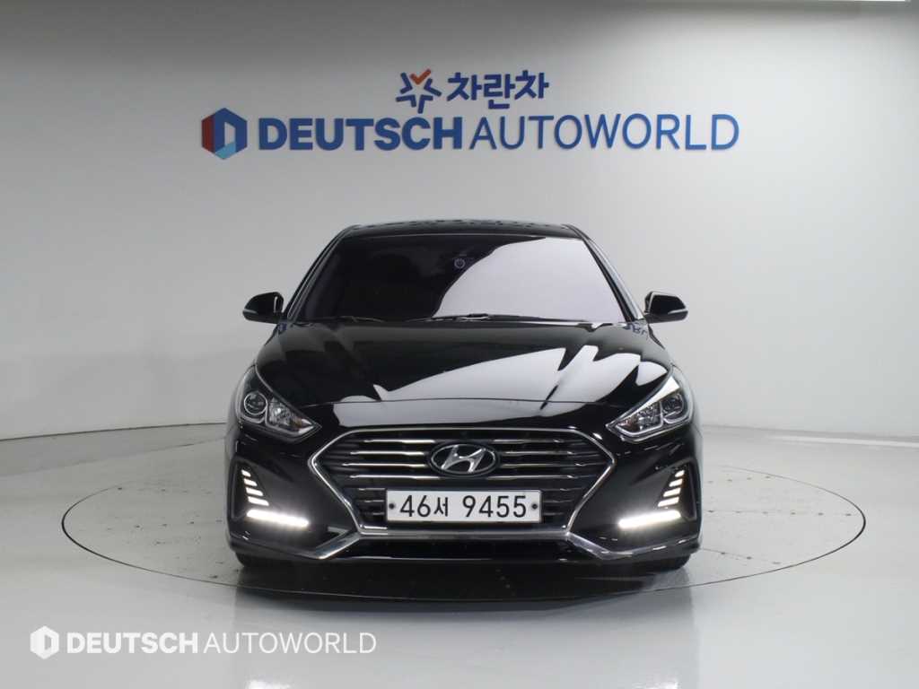 HYUNDAI Sonata - Vista 3