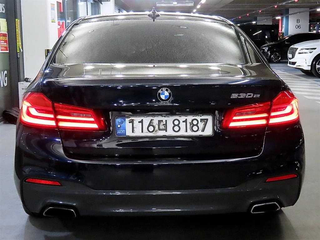 BMW 5 Series - Vista 5