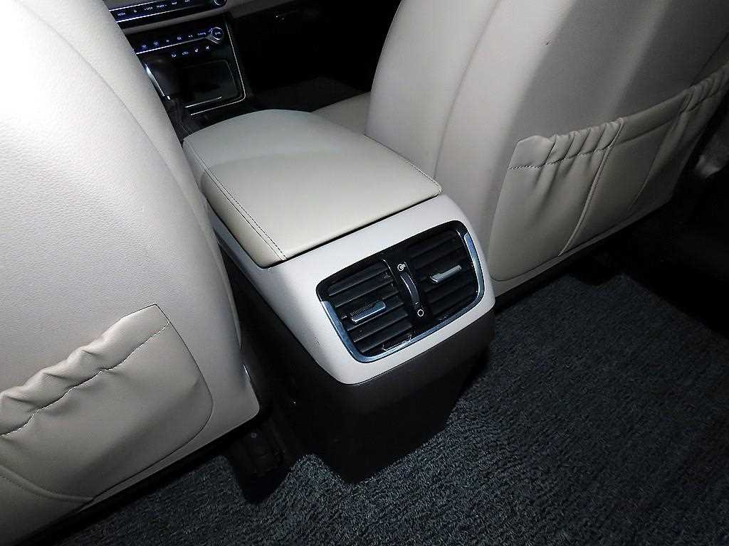 HYUNDAI Grandeur 2018 Blanco - Importación desde Corea - HF Imports Iquique - Foto 18
