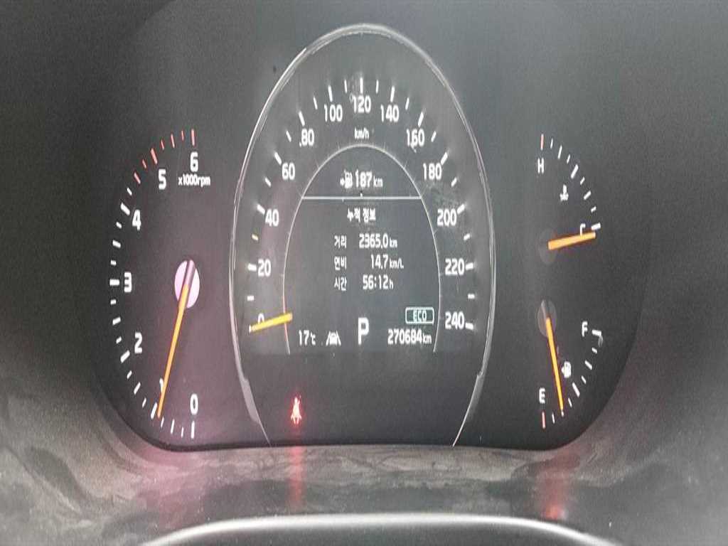 KIA Sorento - Vista 5