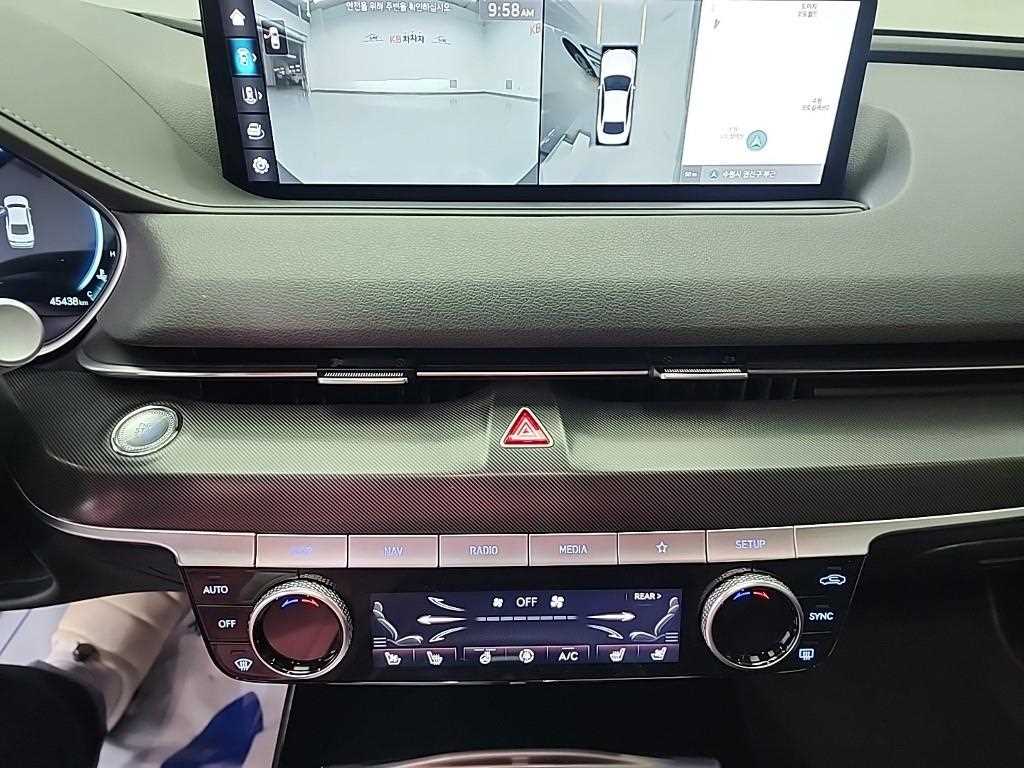 Genesis G80 - Vista 10