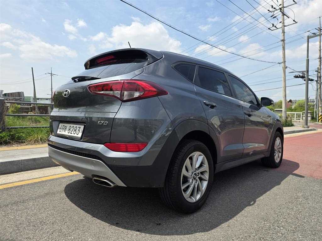 HYUNDAI Tucson - Vista 6