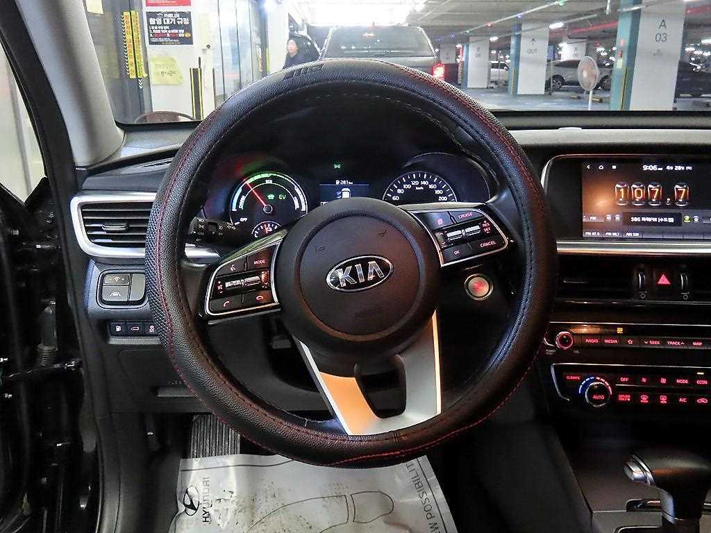 KIA K5 - Vista 8
