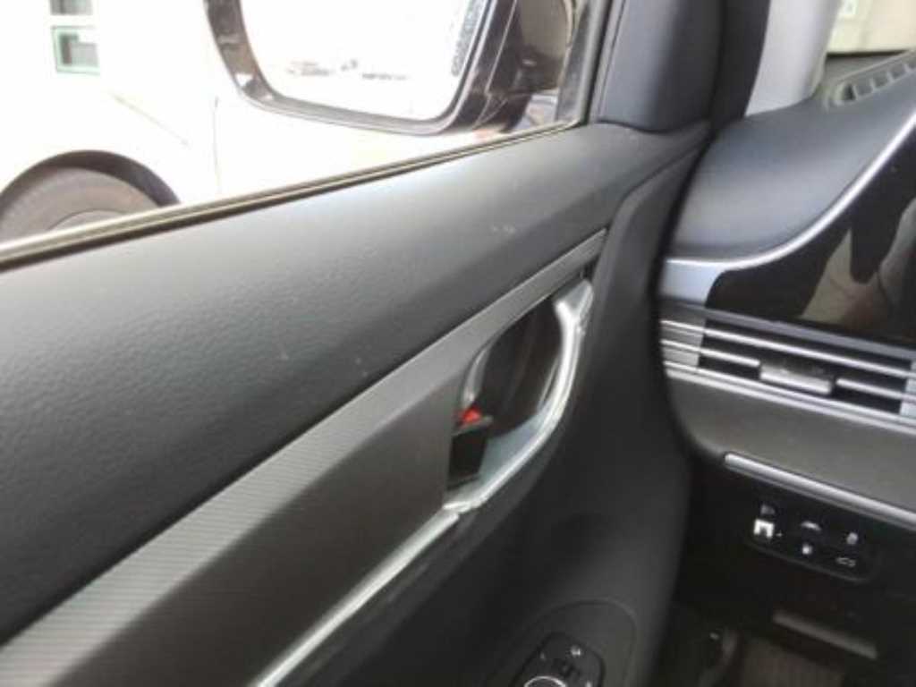 HYUNDAI Grandeur - Vista 2
