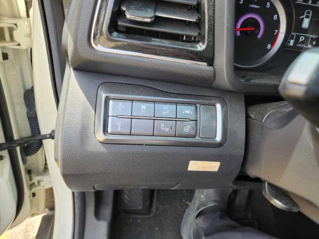 Ssangyong Tivoli - Vista 8