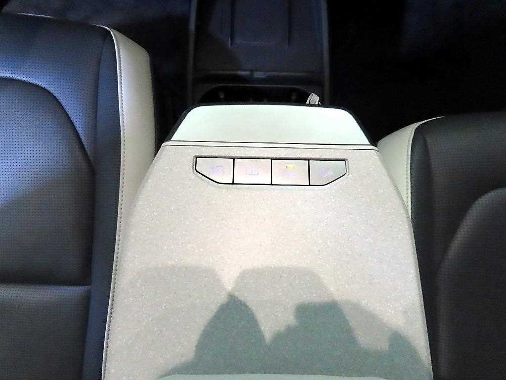KIA EV3 - Vista 12
