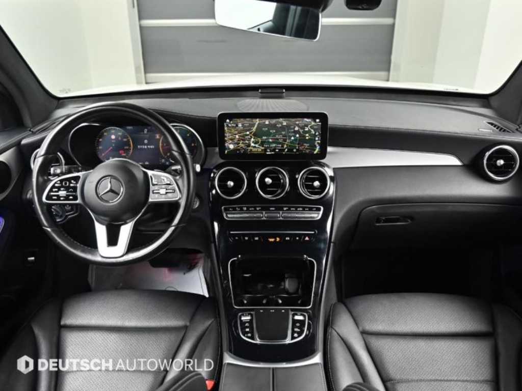 Mercedes Benz GLC Class - Vista 7