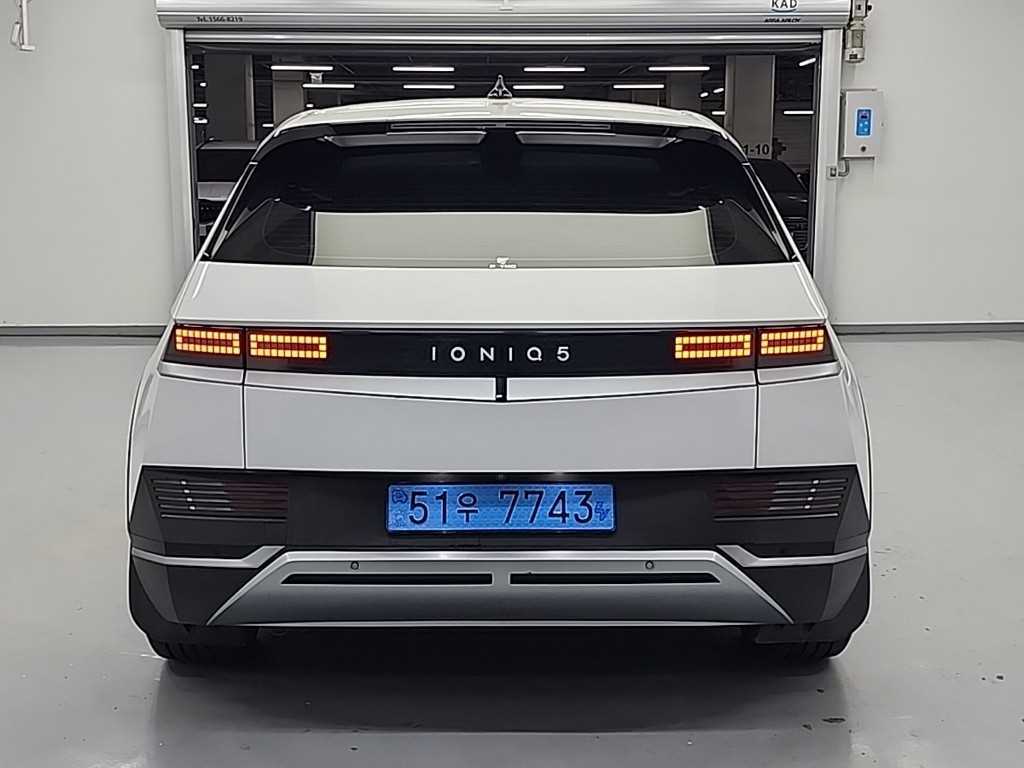 HYUNDAI Ioniq 5 - Vista 3