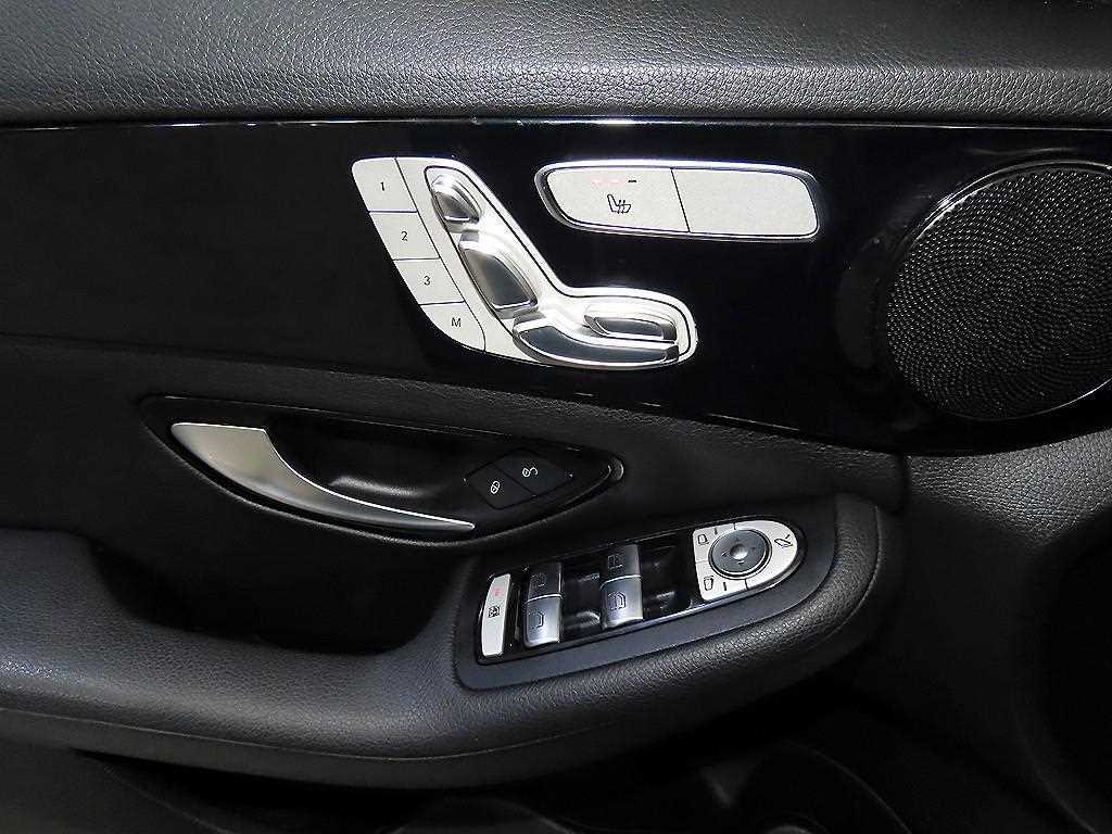 Mercedes Benz C Class 2016 Plateado - Importación desde Corea - HF Imports Iquique - Foto 14