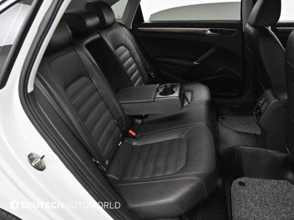 Volkswagen Passat - Vista 12