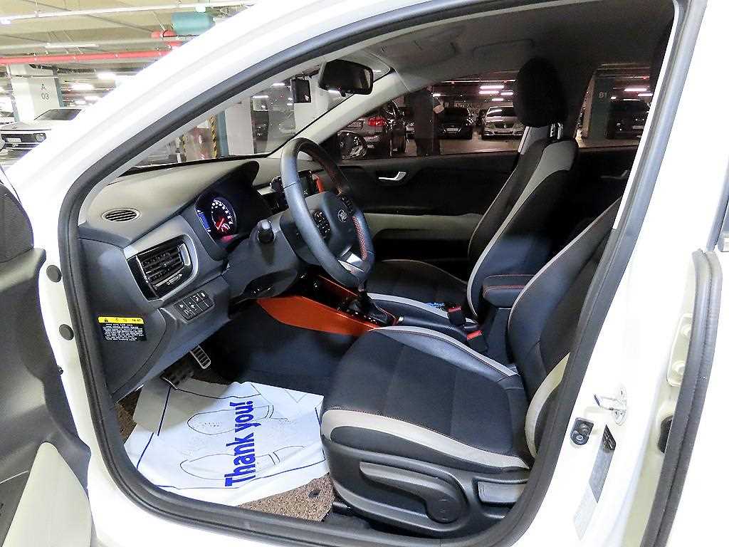 KIA Stonic - Vista 6