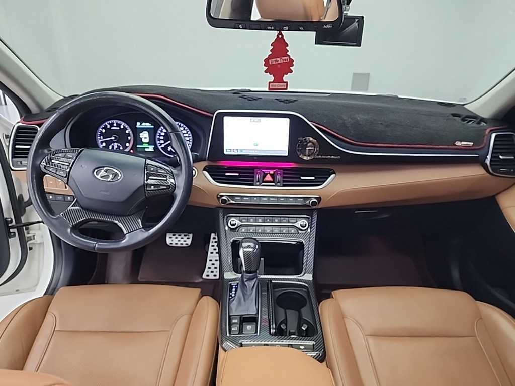 HYUNDAI Grandeur - Vista 7