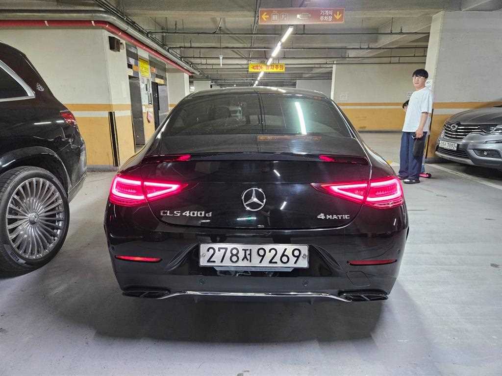 Mercedes Benz CLS Class - Vista 4
