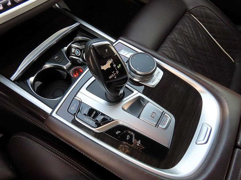 BMW 7 Series - Vista 11