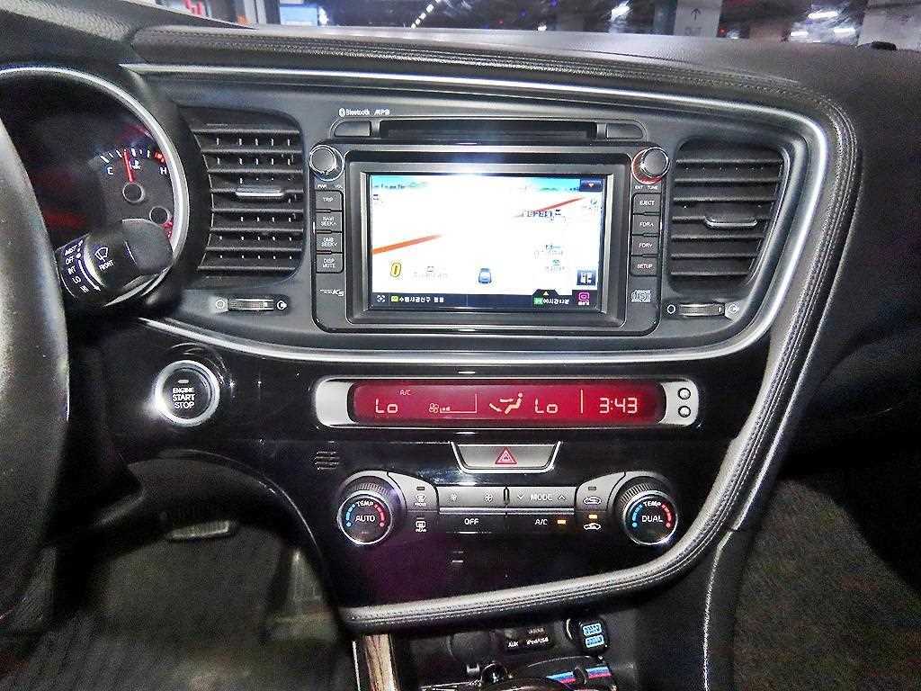 KIA K5 - Vista 10