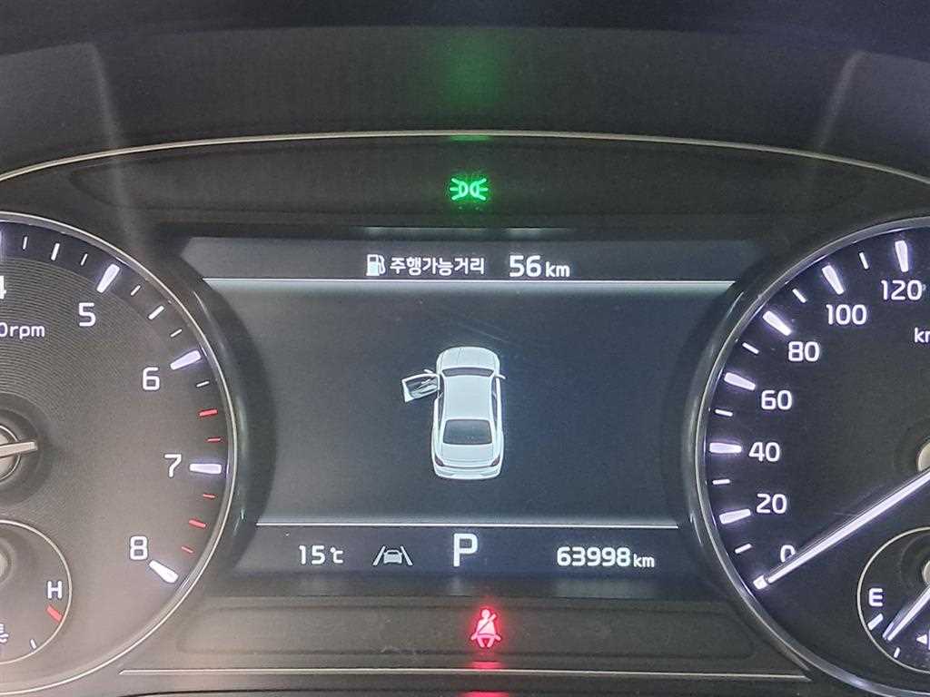KIA K9 - Vista 8