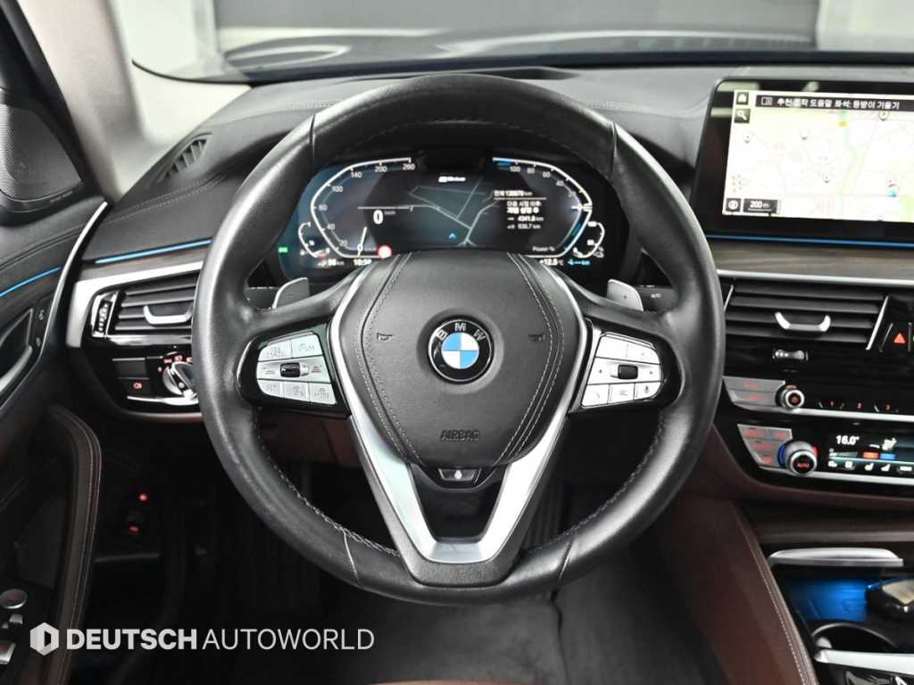 BMW 5 Series 2021 Negro - Importación desde Corea - HF Imports Iquique - Foto 13