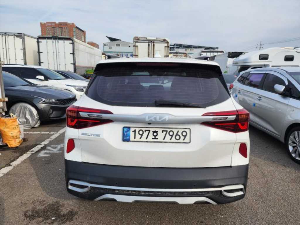 KIA Seltos - Vista 5
