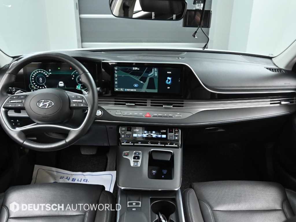 HYUNDAI Grandeur - Vista 8