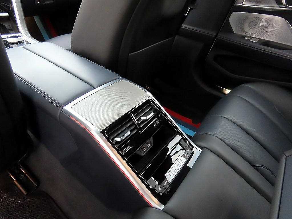 BMW 8 Series 2021 Blanco - Importación desde Corea - HF Imports Iquique - Foto 16