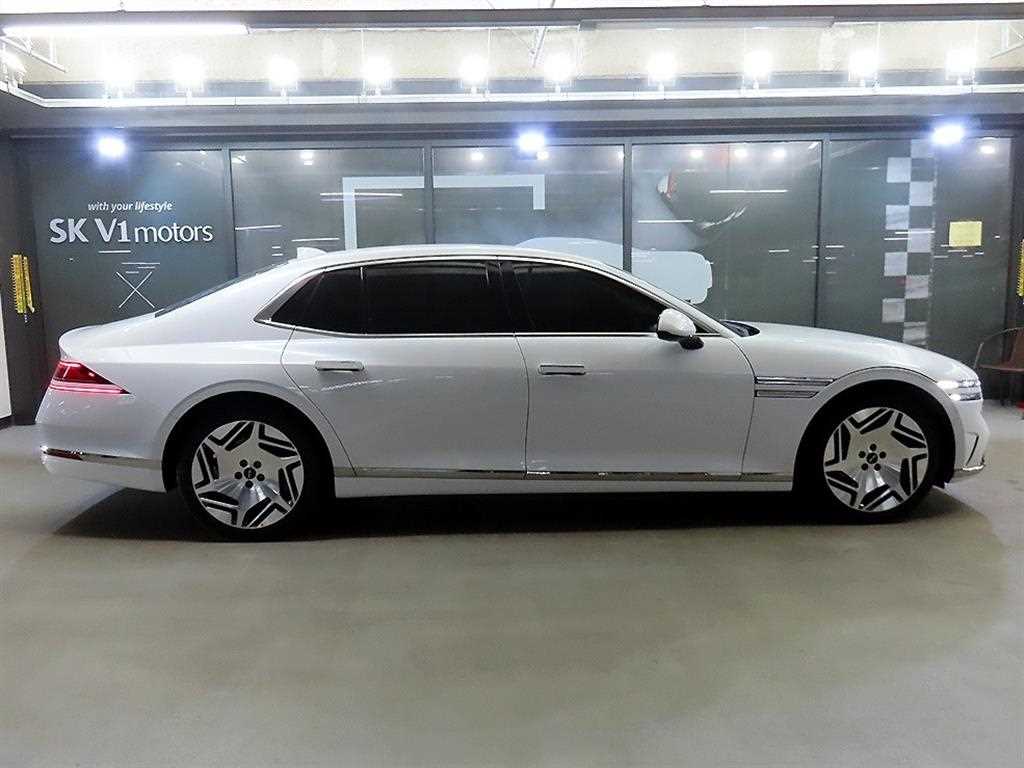Genesis G90 - Vista 3