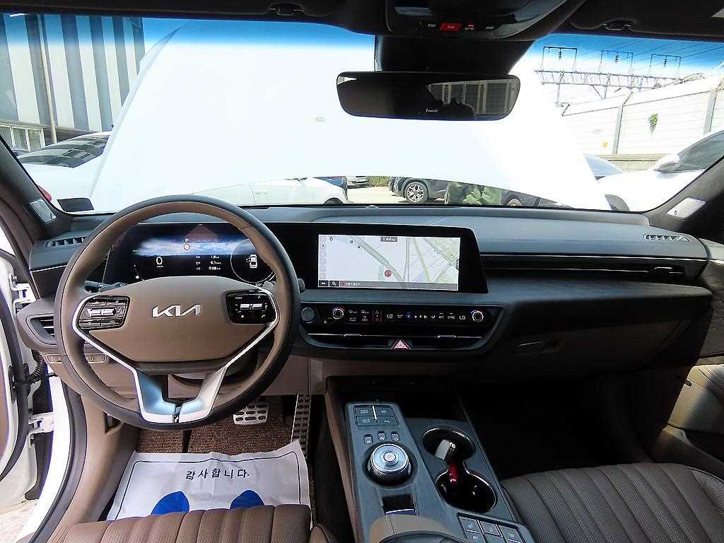KIA K8 - Vista 7