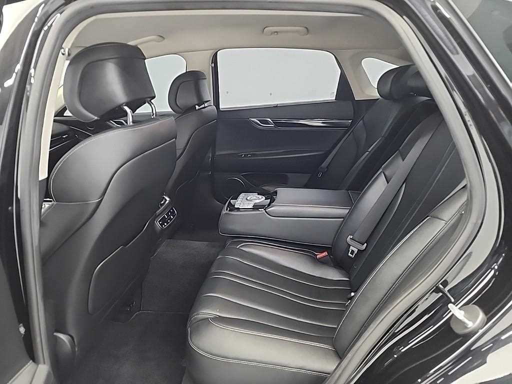 Genesis G80 - Vista 12