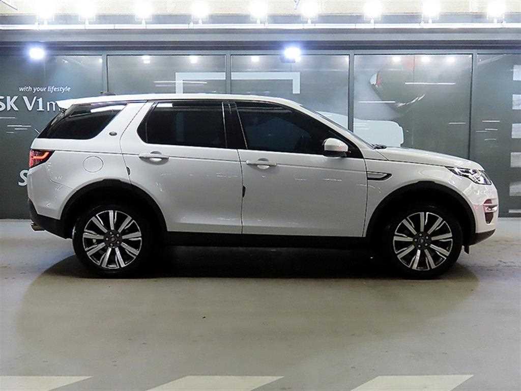 Land Rover Discovery Sports - Vista 3
