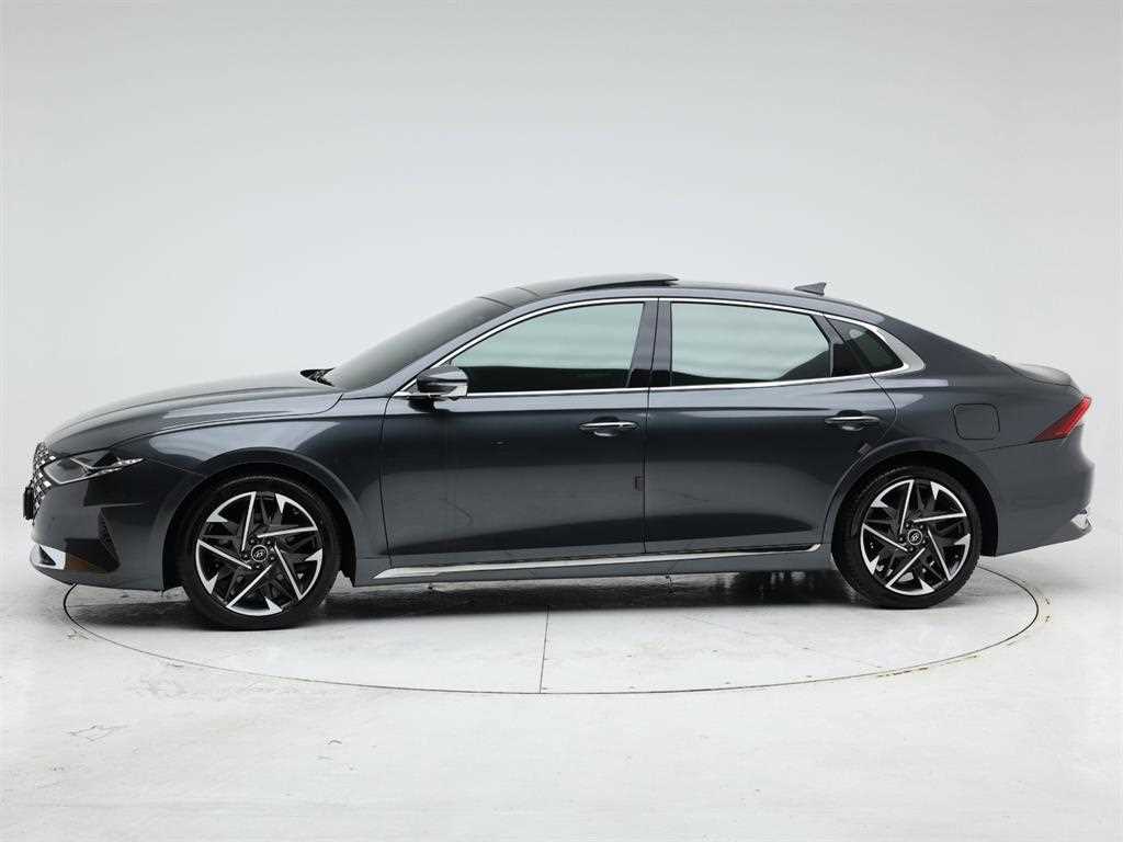 HYUNDAI Grandeur - Vista 3