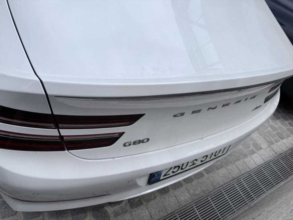 Genesis G80 - Vista 3